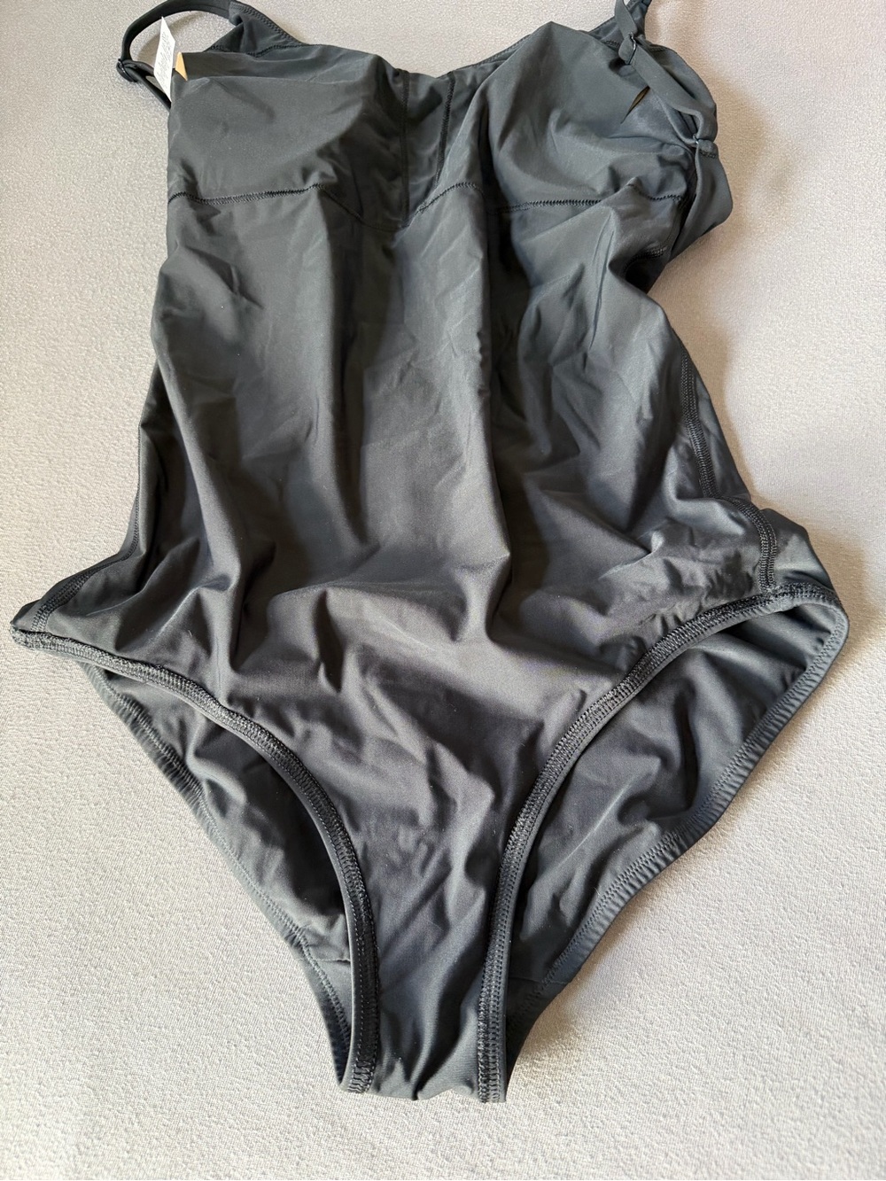 Lululemon Low Back Women’s Black Swimsuit Size 6 - Picture 5 of 5